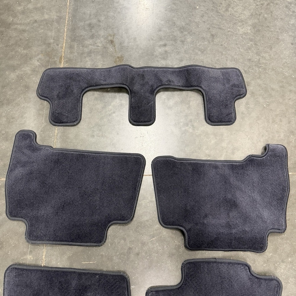 Lexus GX Factory 5PC Carpet Floor Mat Set 2014-2023 With 3RD Row Black - Picture 3 of 4